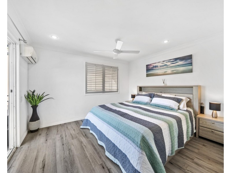 32 Doubleview Drive, Elanora QLD 4221