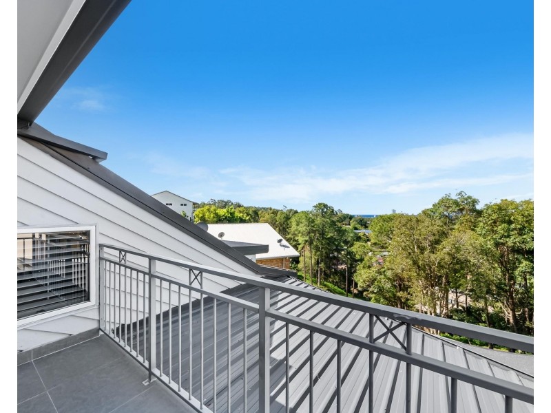 32 Doubleview Drive, Elanora QLD 4221