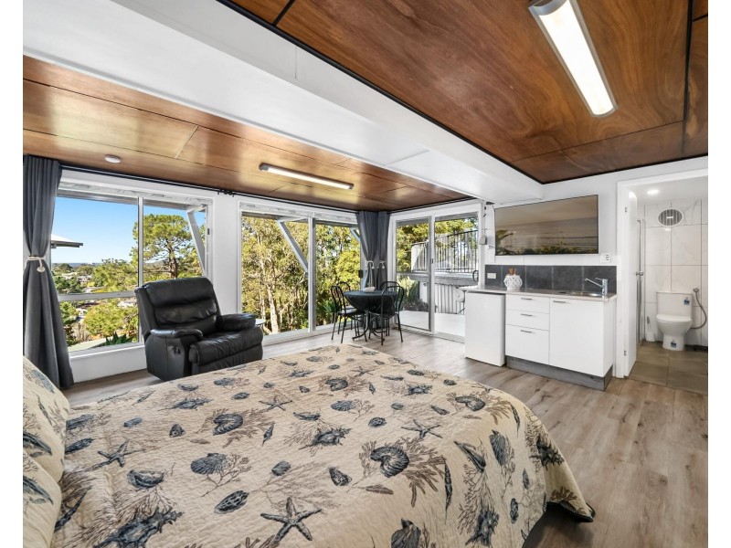 32 Doubleview Drive, Elanora QLD 4221