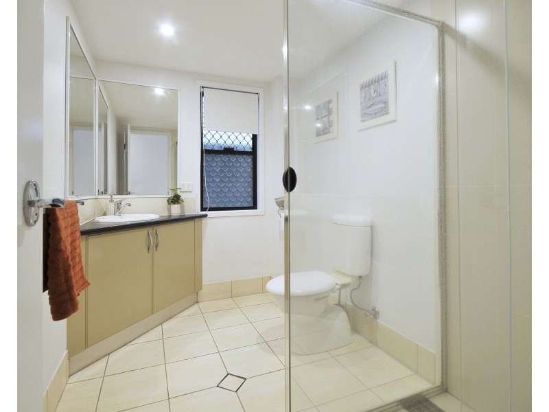 1/13 Thirteenth Avenue, Palm Beach QLD 4221