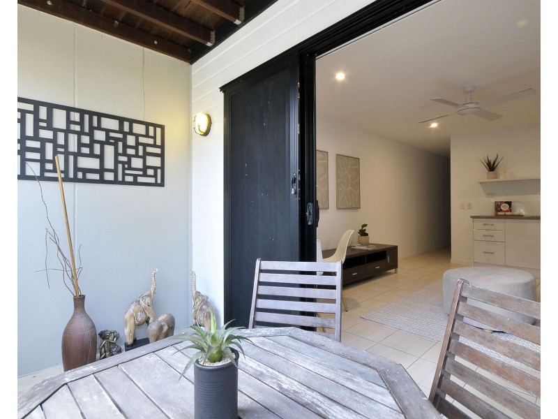 1/13 Thirteenth Avenue, Palm Beach QLD 4221