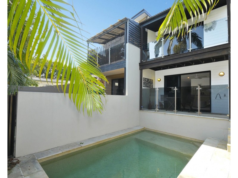 1/13 Thirteenth Avenue, Palm Beach QLD 4221