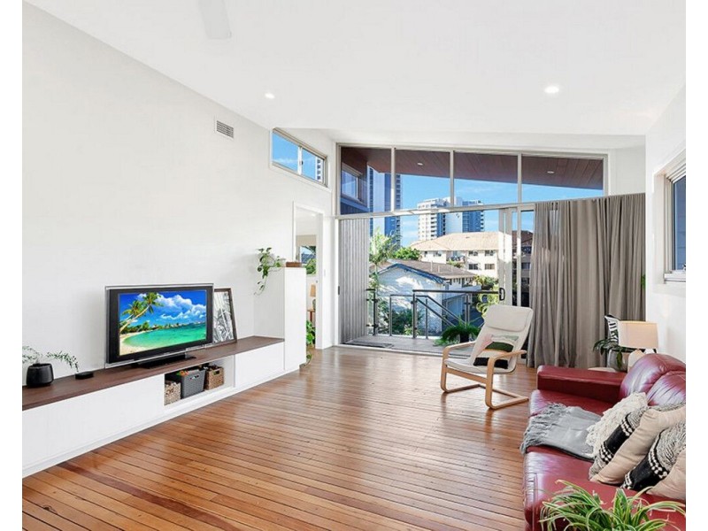 2/26 Molucca Avenue, Palm Beach QLD 4221