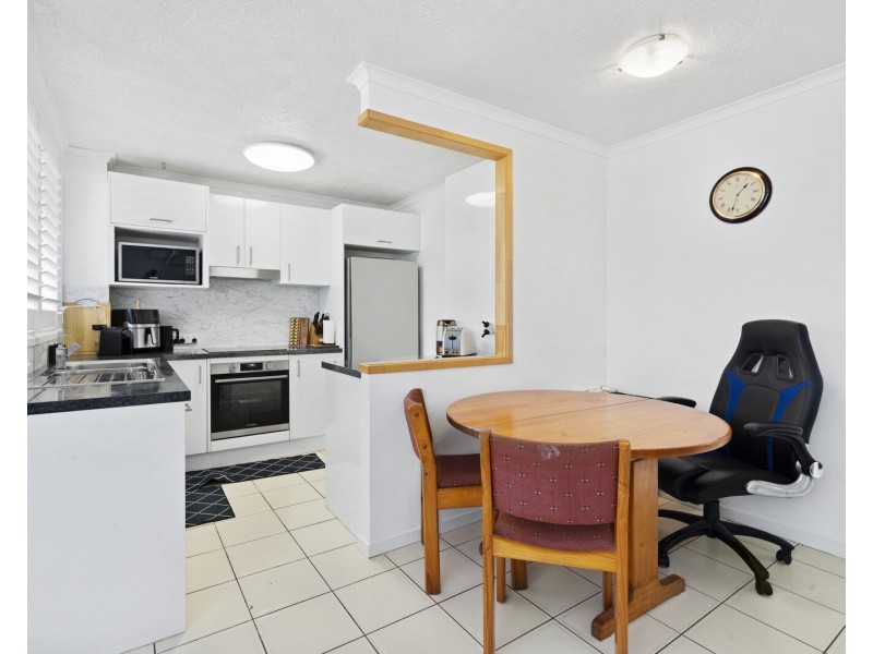 4/16 Mawarra Street, Palm Beach QLD 4221