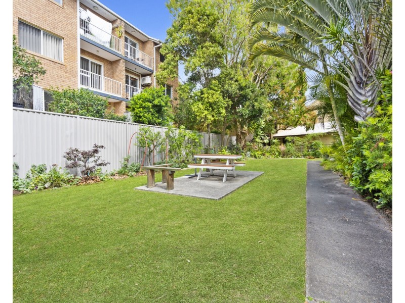4/16 Mawarra Street, Palm Beach QLD 4221