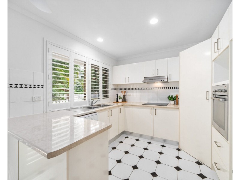 4 Fernleigh Court, Currumbin QLD 4223