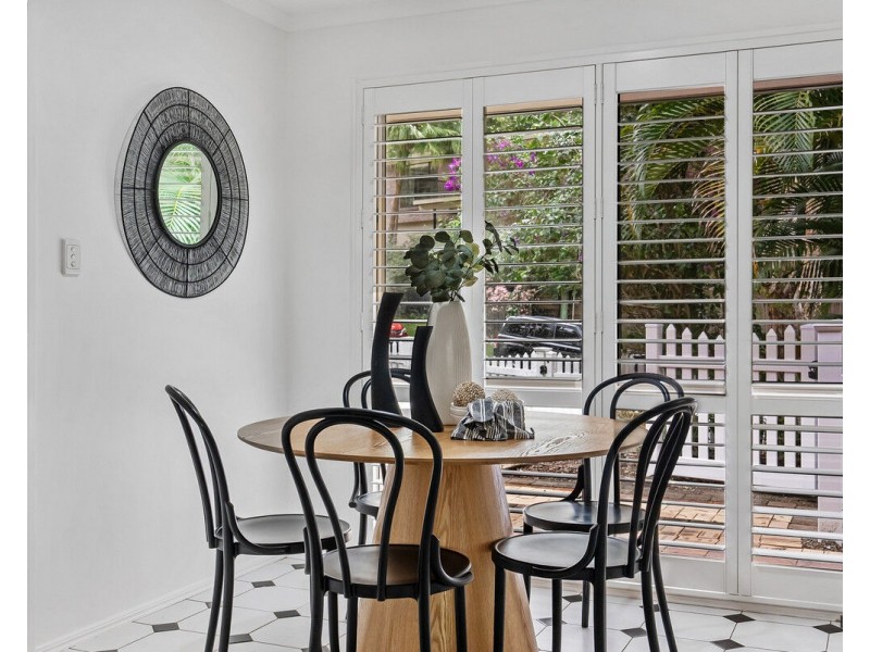 4 Fernleigh Court, Currumbin QLD 4223