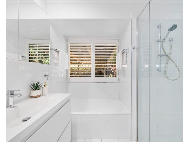 4 Fernleigh Court, Currumbin QLD 4223