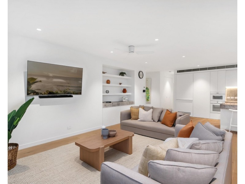 3/77 Jefferson Lane, Palm Beach QLD 4221