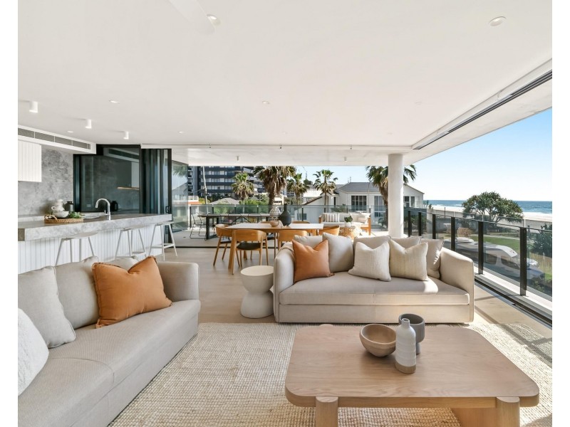 3/77 Jefferson Lane, Palm Beach QLD 4221