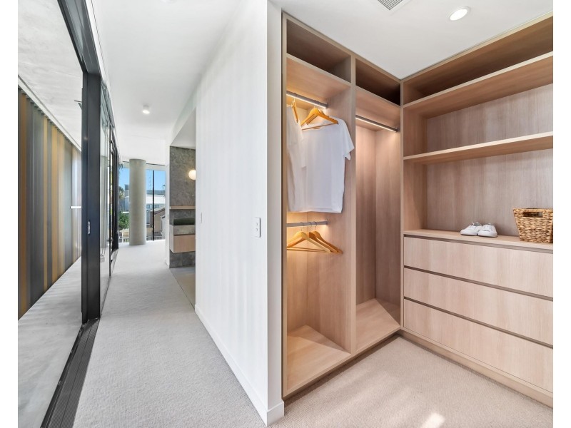 3/77 Jefferson Lane, Palm Beach QLD 4221