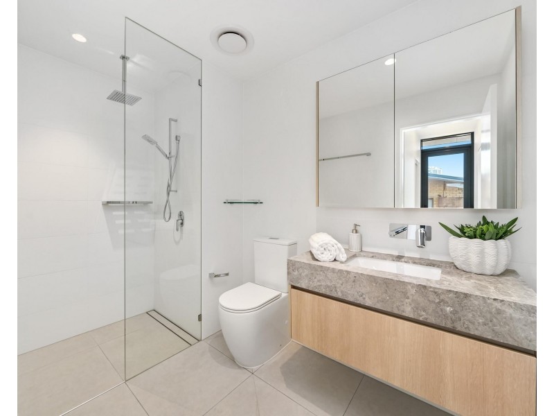 3/77 Jefferson Lane, Palm Beach QLD 4221