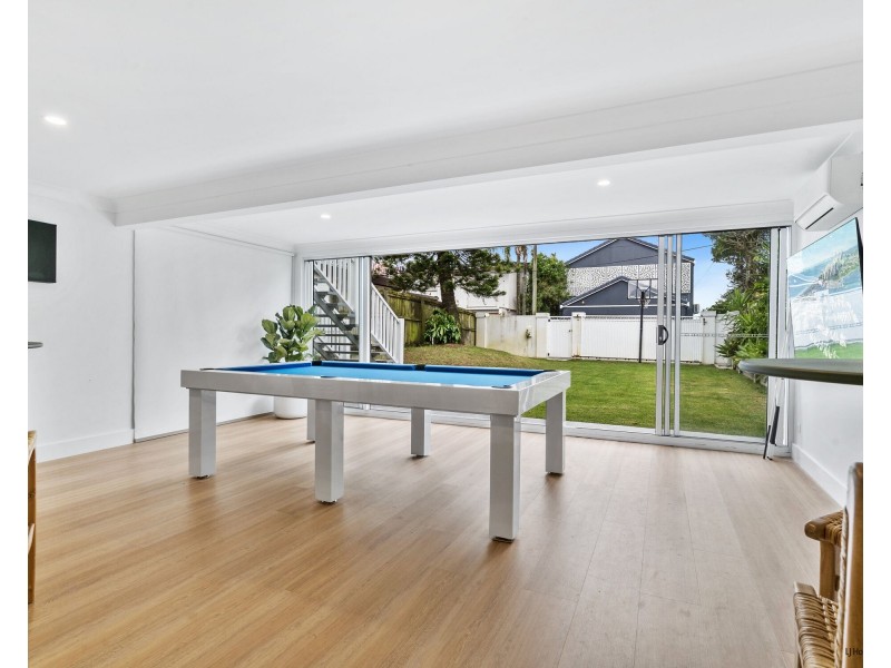 236 Jefferson Lane, Palm Beach QLD 4221