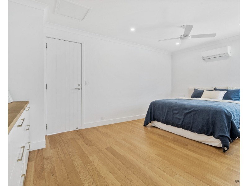 236 Jefferson Lane, Palm Beach QLD 4221