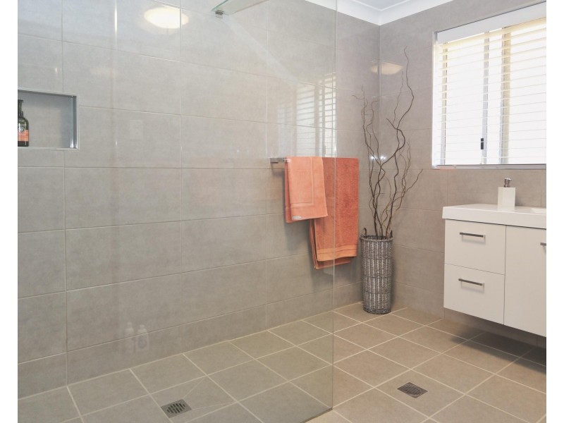 50 Warringa Drive, Bilambil Heights NSW 2486