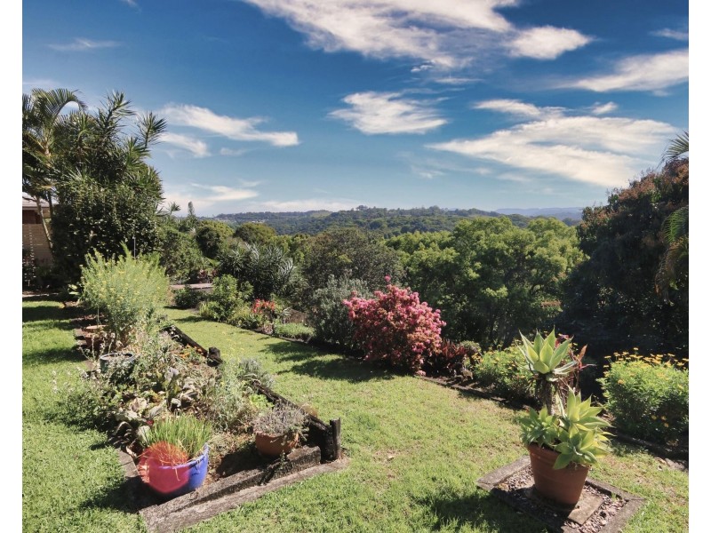 50 Warringa Drive, Bilambil Heights NSW 2486