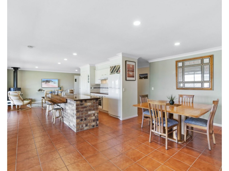 4 Snowgum Drive, Bilambil Heights NSW 2486