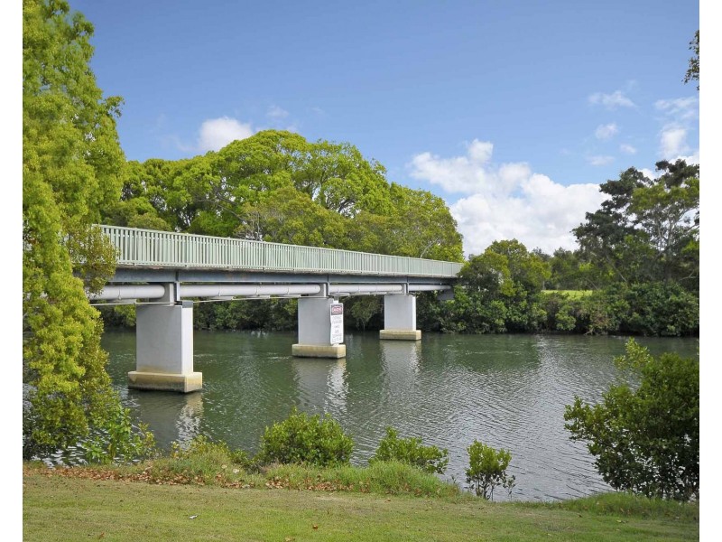 40 Avocado Street, Elanora QLD 4221
