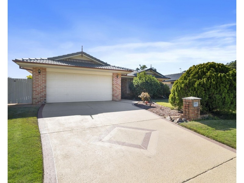 8 Chippendale Crescent, Currumbin Waters QLD 4223