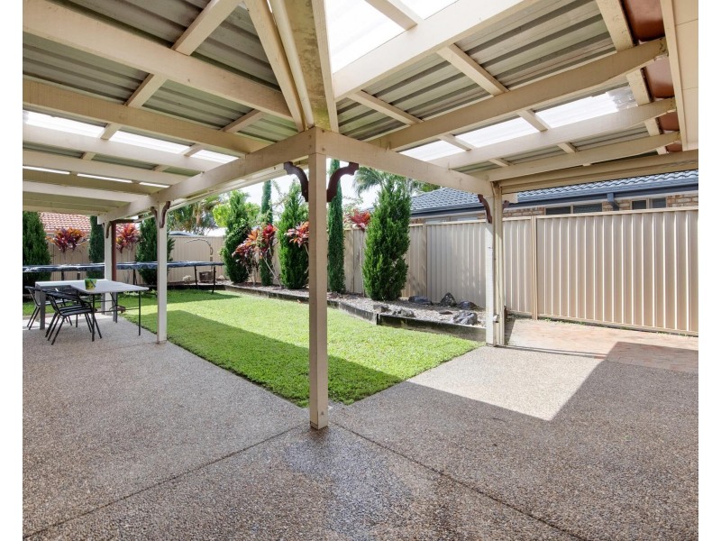8 Chippendale Crescent, Currumbin Waters QLD 4223