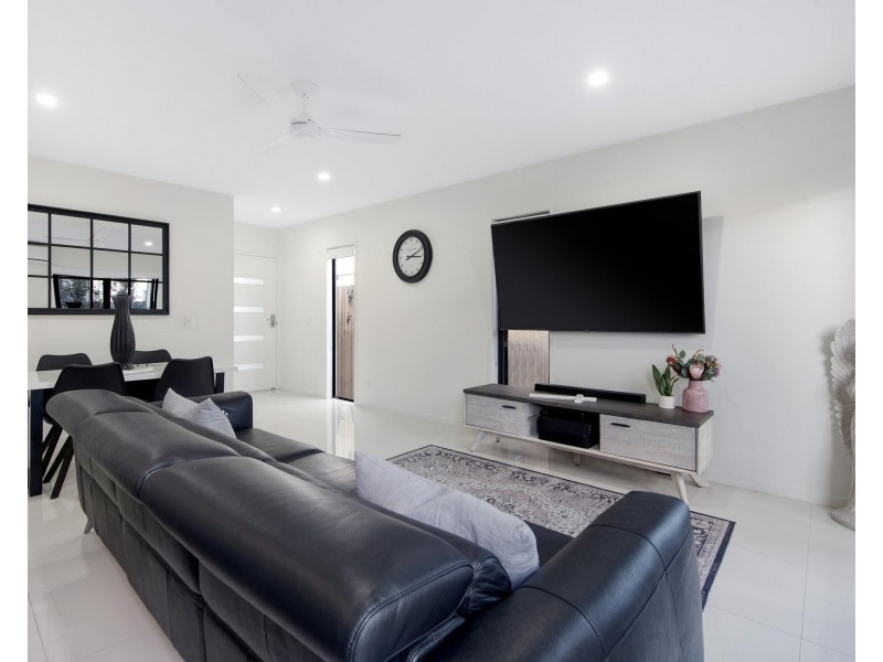 31/7 Angela Way, Pimpama QLD 4209