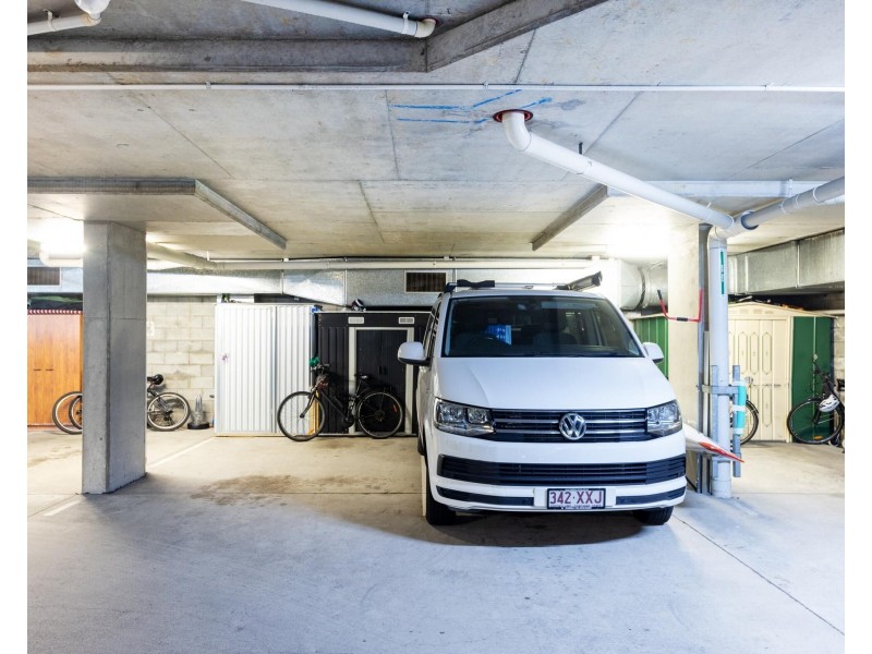 22/27-29 Dutton Street, Coolangatta QLD 4225