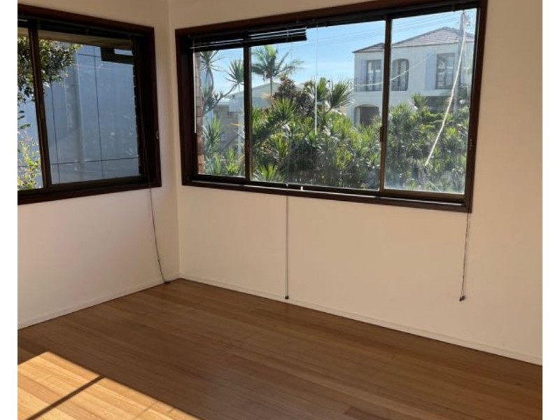 1/34 Jefferson Lane, Palm Beach QLD 4221