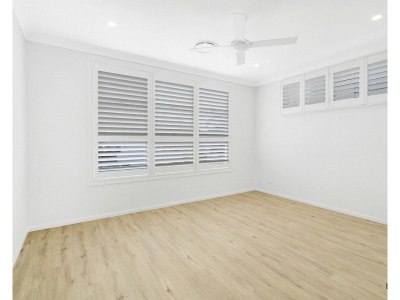 24 Fourteenth Avenue, Palm Beach QLD 4221