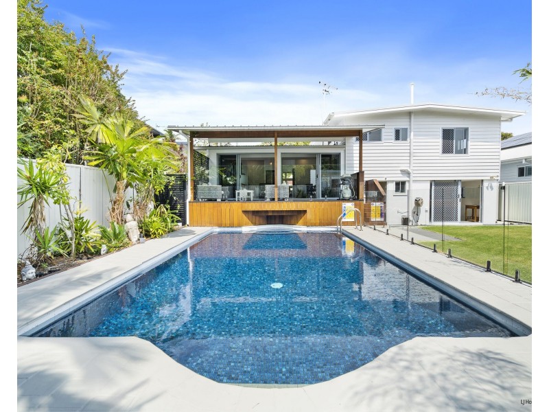 15 Saltash Street, Labrador QLD 4215