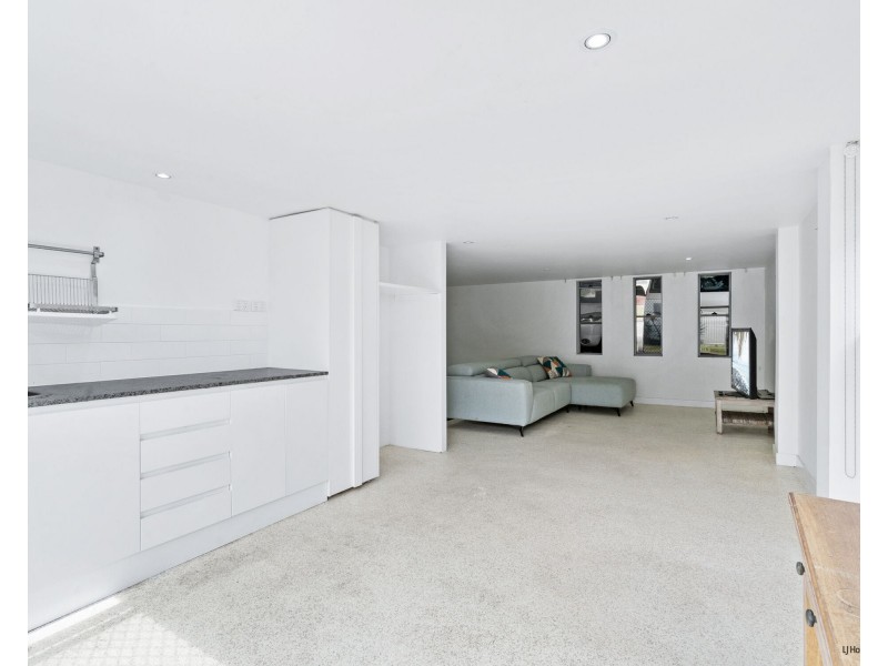 15 Saltash Street, Labrador QLD 4215