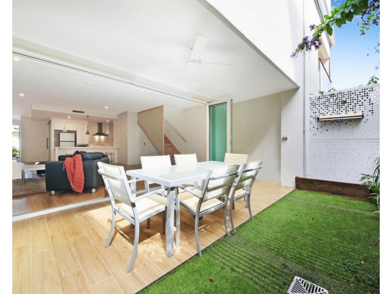 3/41 Surf Street, Mermaid Beach QLD 4218