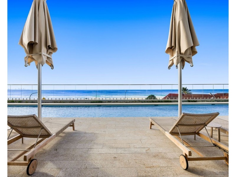 202/4 Miles Street, Coolangatta QLD 4225