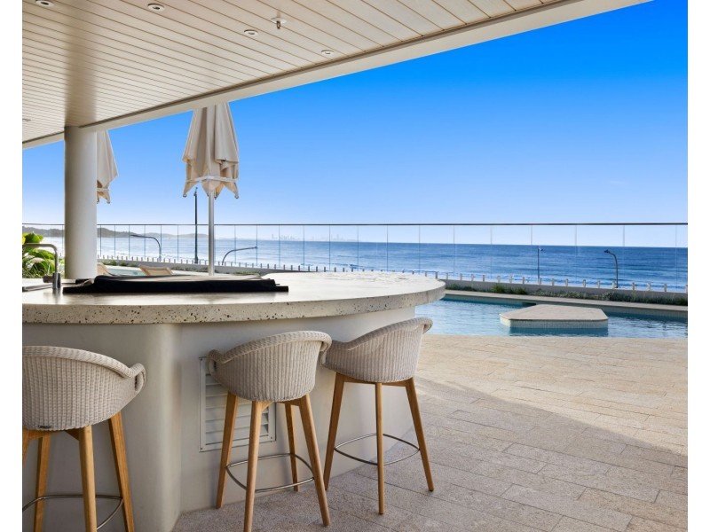 202/4 Miles Street, Coolangatta QLD 4225