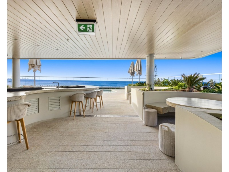 202/4 Miles Street, Coolangatta QLD 4225