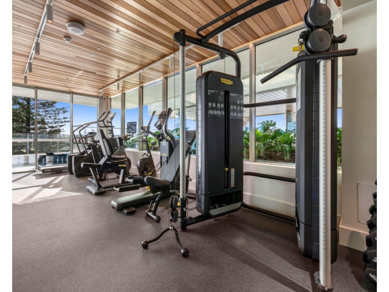 202/4 Miles Street, Coolangatta QLD 4225