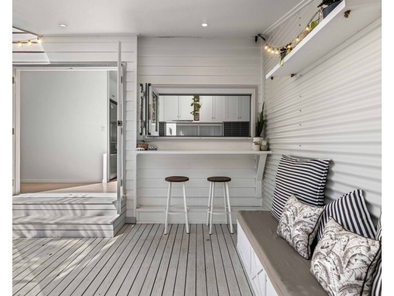 103 Sunshine Parade, Miami QLD 4220