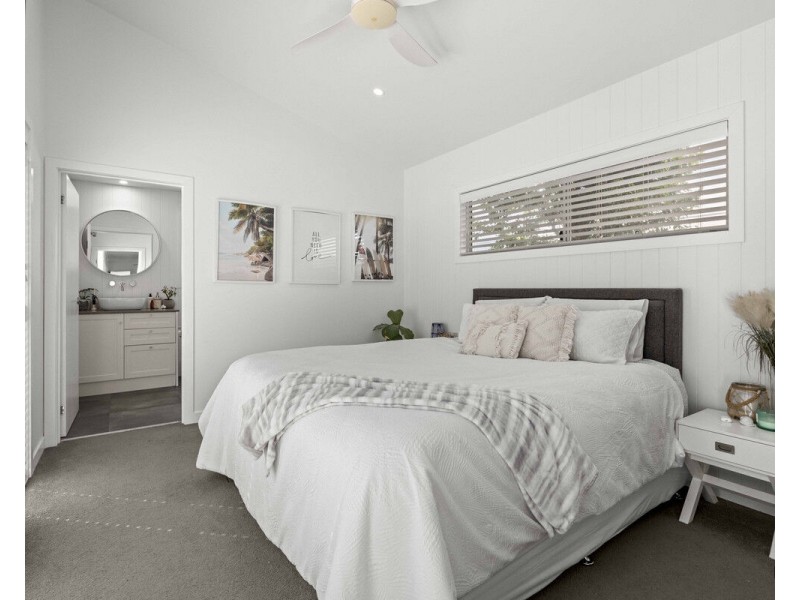 103 Sunshine Parade, Miami QLD 4220