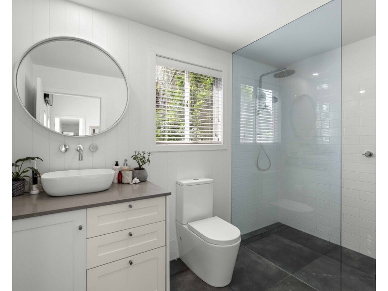 103 Sunshine Parade, Miami QLD 4220