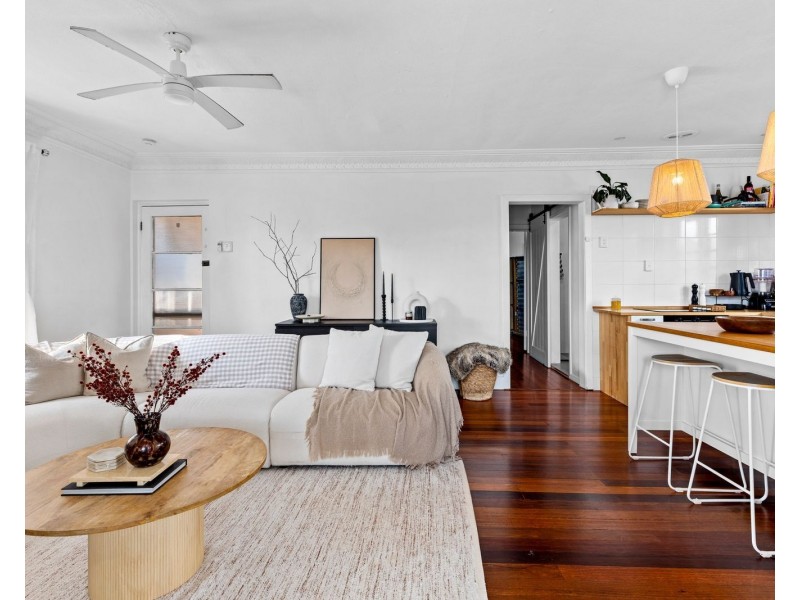 4/1055 Gold Coast Highway, Palm Beach QLD 4221