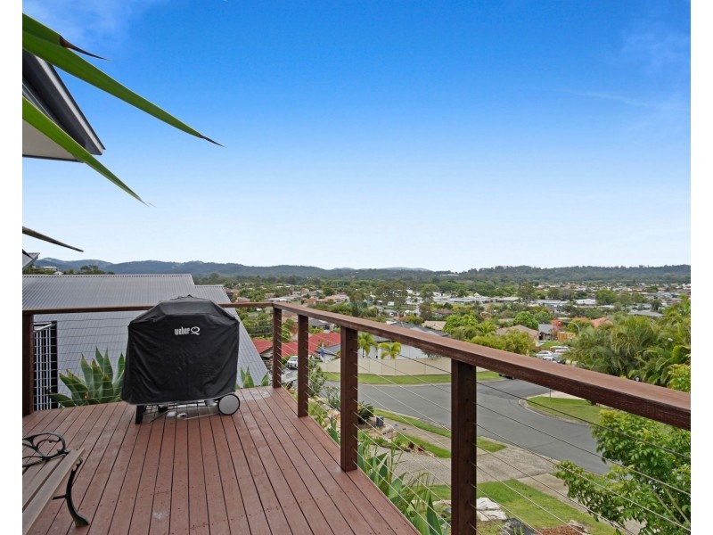 11 Barlee Court, Elanora QLD 4221