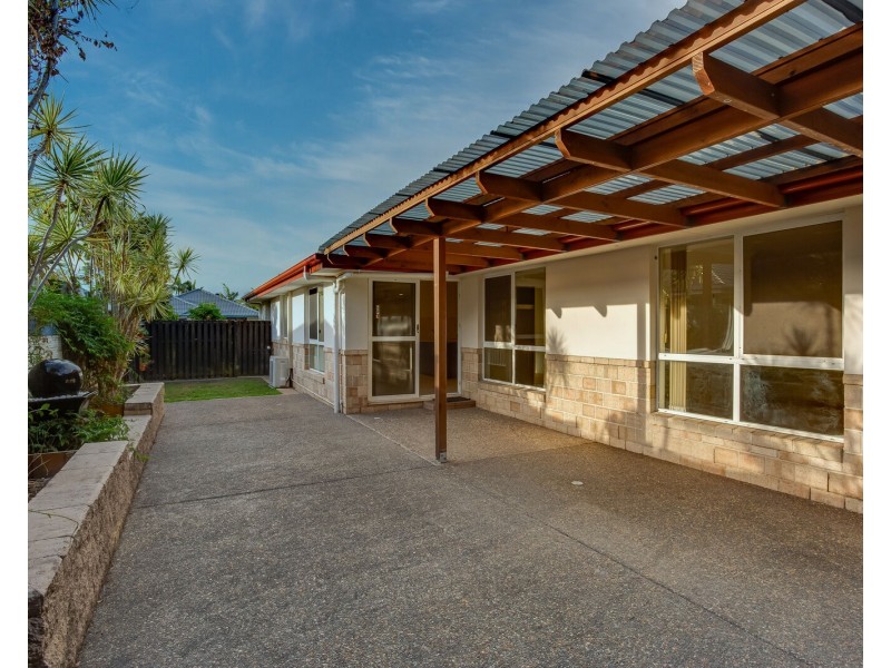 95 Harrier Drive, Burleigh Waters QLD 4220