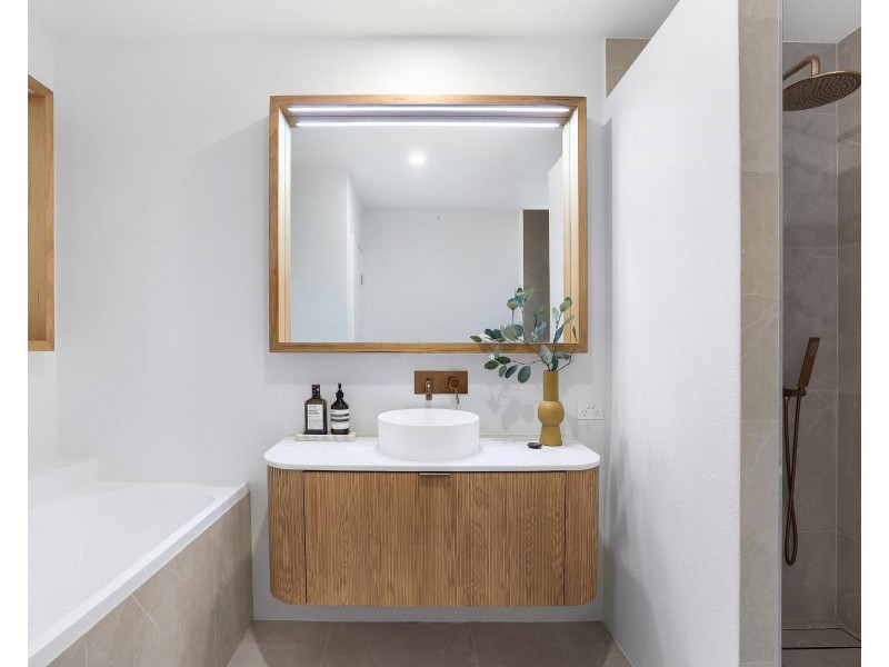 22 Symonds Road, Burleigh Heads QLD 4220