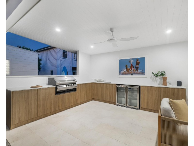 22 Symonds Road, Burleigh Heads QLD 4220