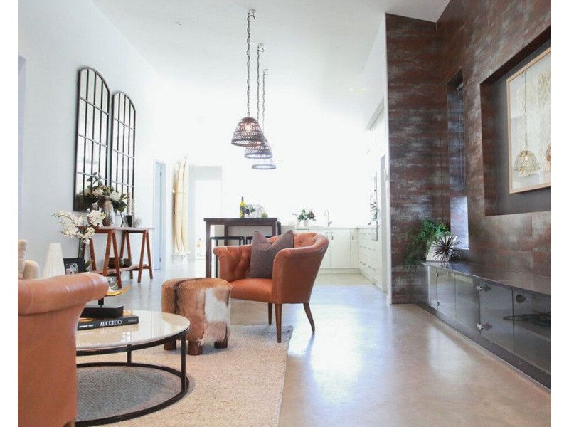 15 Cronulla Avenue, Mermaid Beach QLD 4218