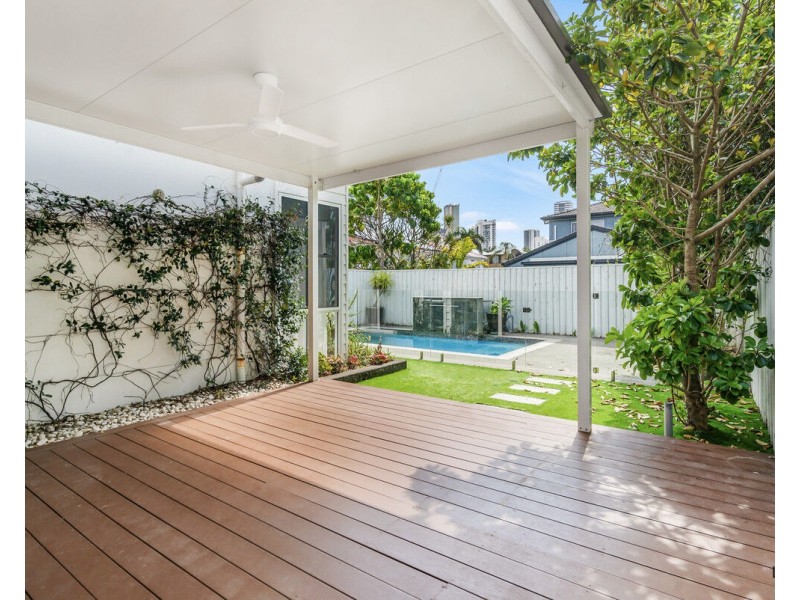 15 Cronulla Avenue, Mermaid Beach QLD 4218