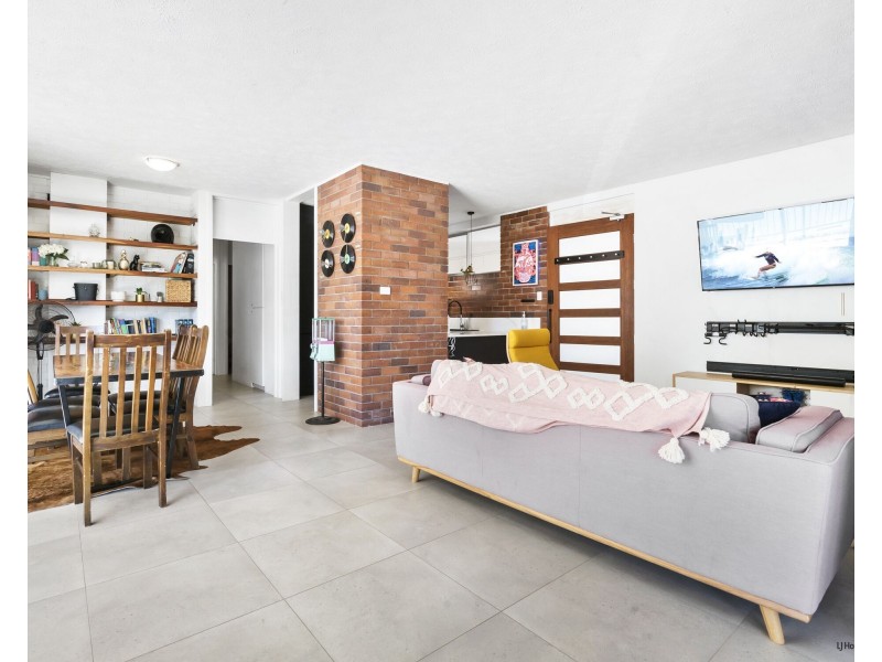 1/32 Powell Crescent, Coolangatta QLD 4225