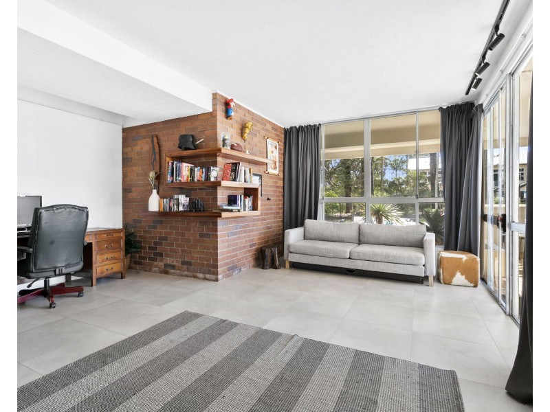 1/32 Powell Crescent, Coolangatta QLD 4225