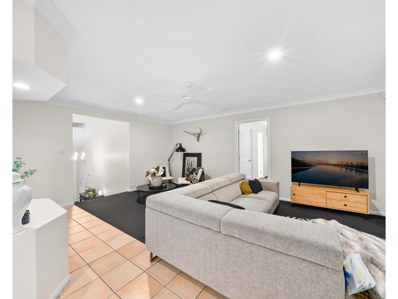 13 Humberside Close, Mudgeeraba QLD 4213