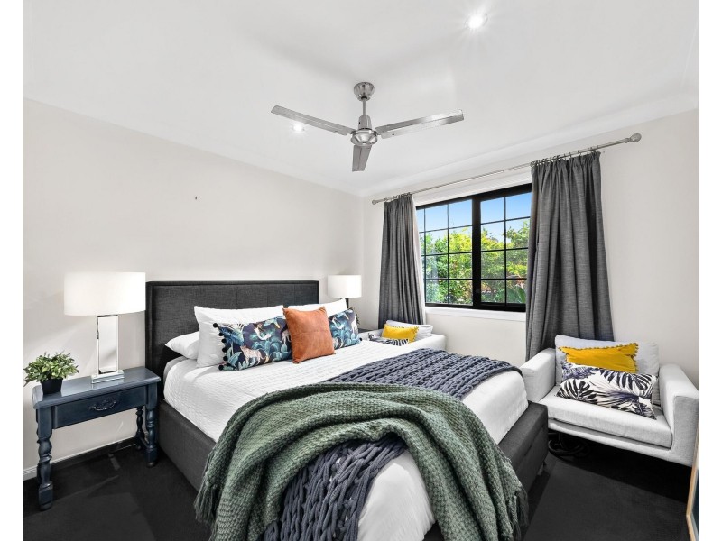 13 Humberside Close, Mudgeeraba QLD 4213