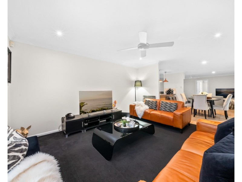 13 Humberside Close, Mudgeeraba QLD 4213